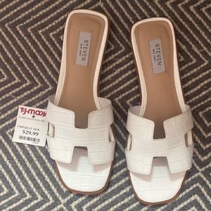 Steve Madden H slides